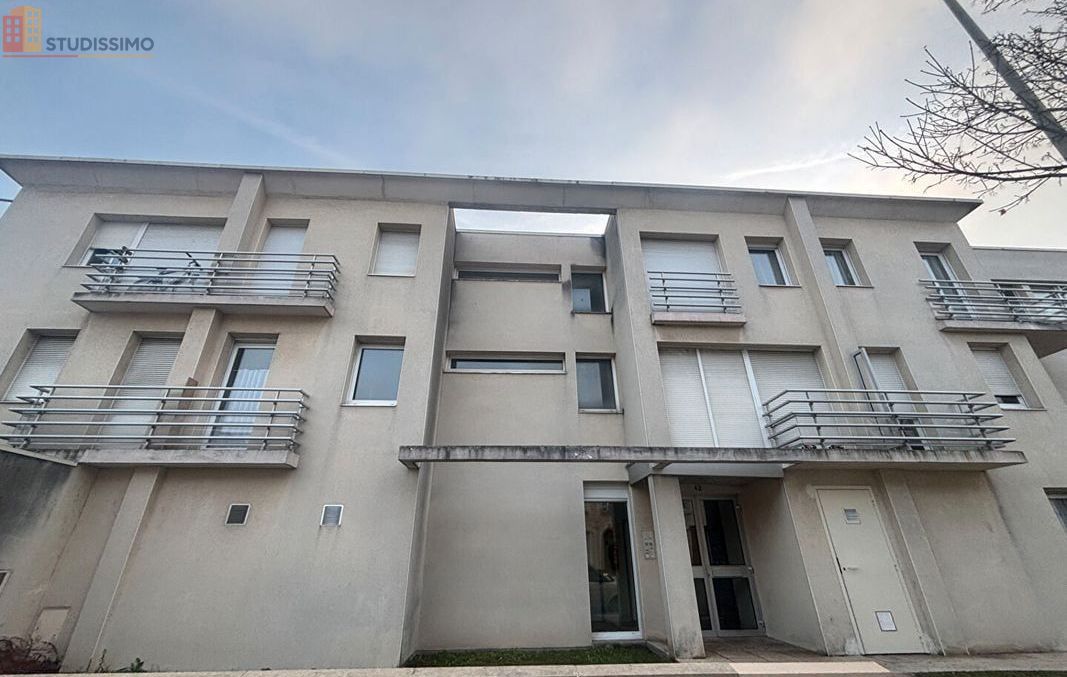 Studio à Reims