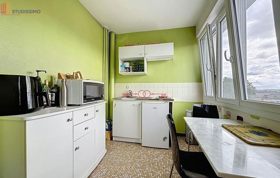 Studio 26m² Reims 51100 - Étage intermédiaire, DPE D - Photo 1