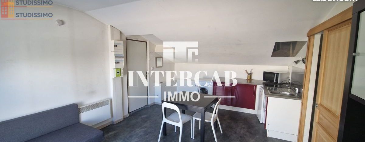 Studio à Reims