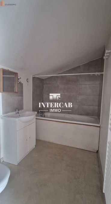 Studio 27m² Reims - 1er étage, DPE D - Photo 3