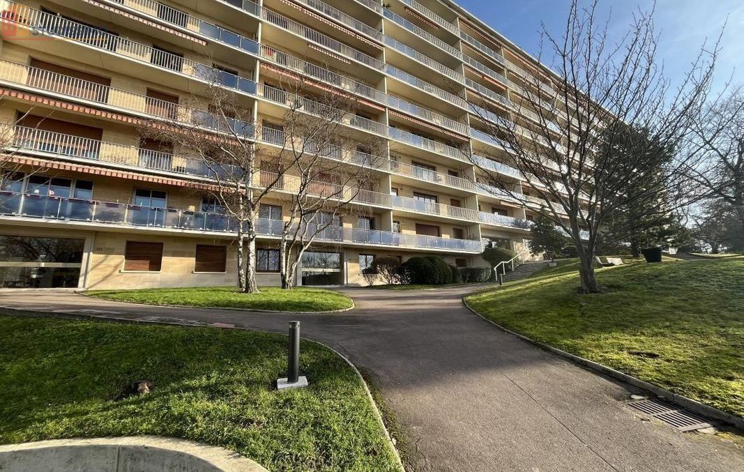 Studio à Reims