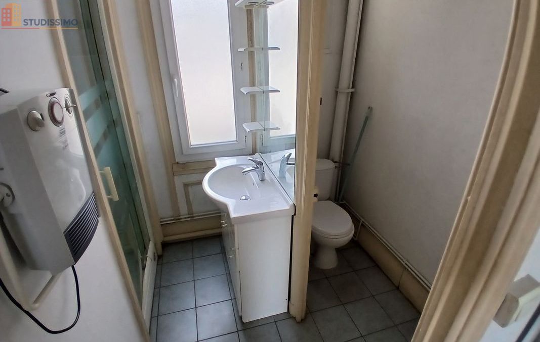 Studio meublé 28m² Rouen Pasteur - Meublé, 2e étage - Photo 1