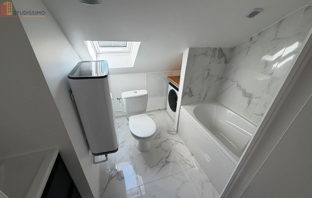Studio meublé 14m² Rouen - Proche CHU, 5e étage - Photo 0