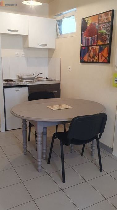 Studio 18m² Caudebec-lès-Elbeuf - Meublé, DPE D - Photo 2