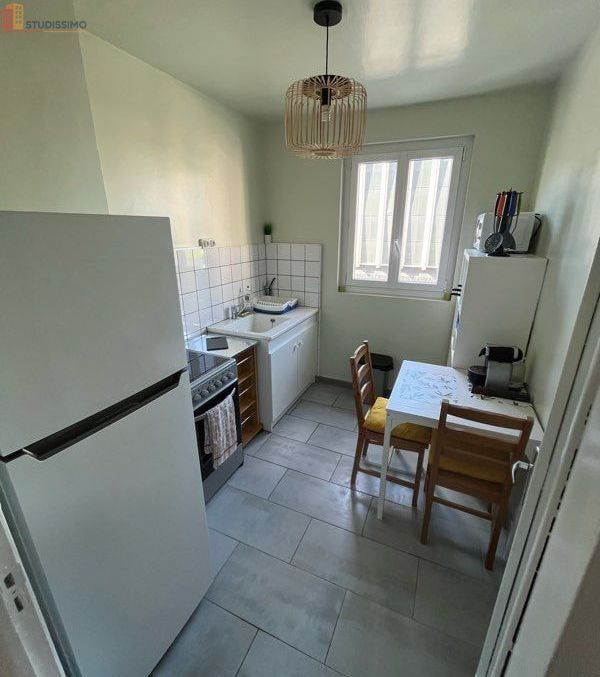 Studio meublé 30m² Le Havre - Balcon, exposition est - Photo 1