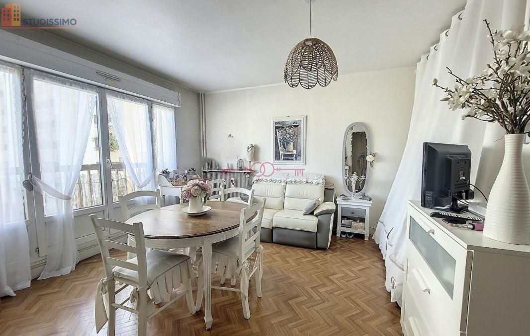Studio à Reims