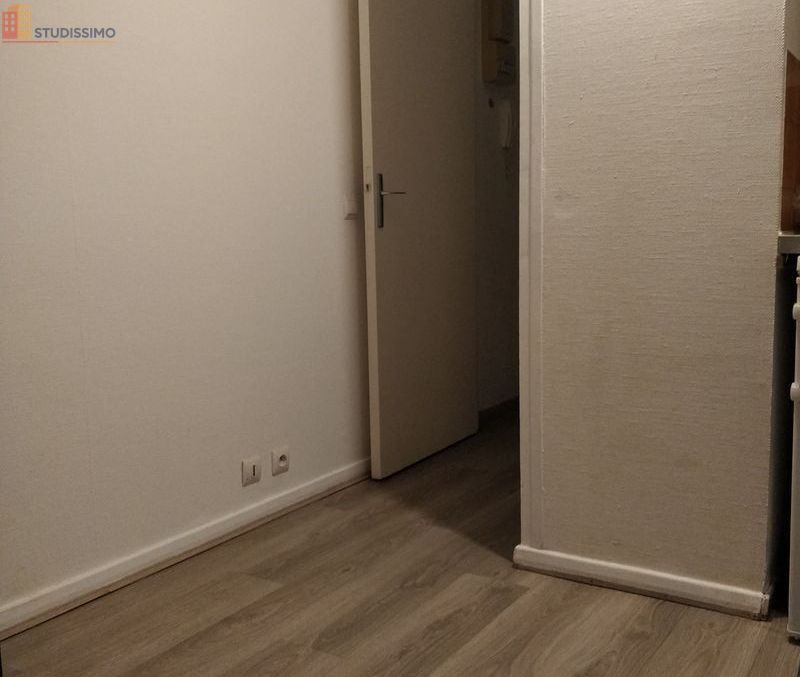 Studio meublé 17m² Rouen 76100 - Meublé, rive gauche - Photo 2