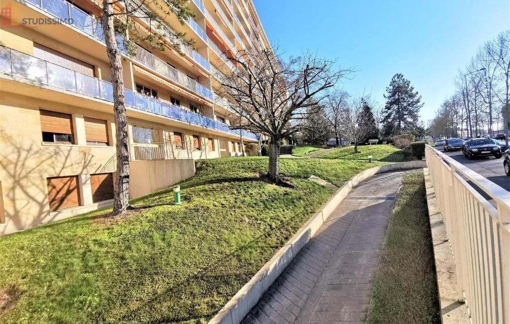 Studio à Reims