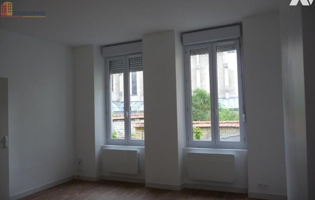 Studio à Reims