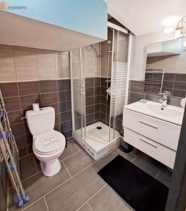 Studio 23m² Châlons-en-Champagne - 1er étage, DPE E - Photo 5