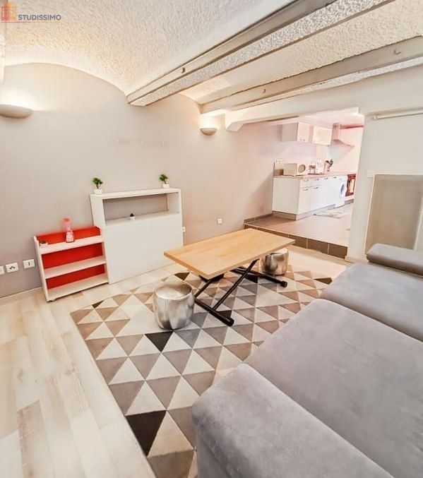 Studio 23m² Châlons-en-Champagne - 1er étage, DPE E - Photo 2