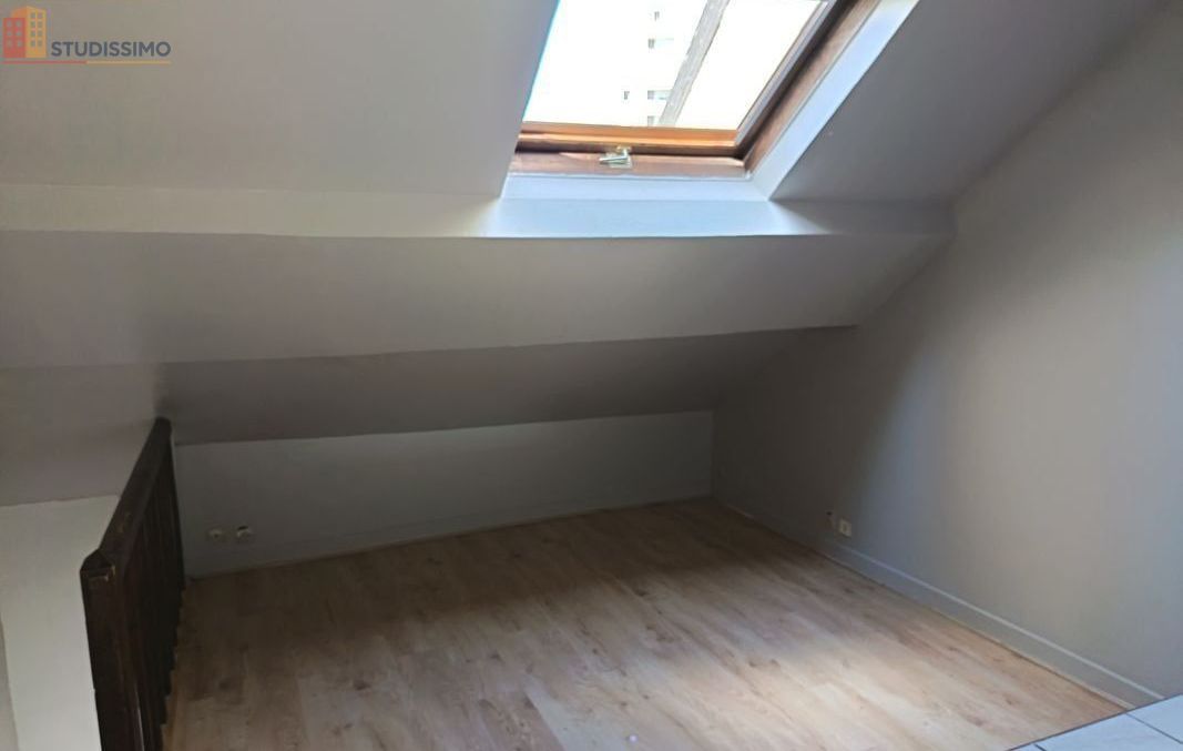 Studio 15m² Reims 51100 - À rénover, 1er étage - Photo 2