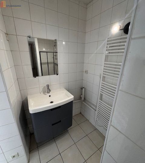 Studio 21m² Laval 53000 - Photo 3