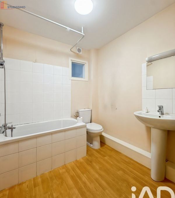 Studio 32m² Laval 53000 - Photo 4