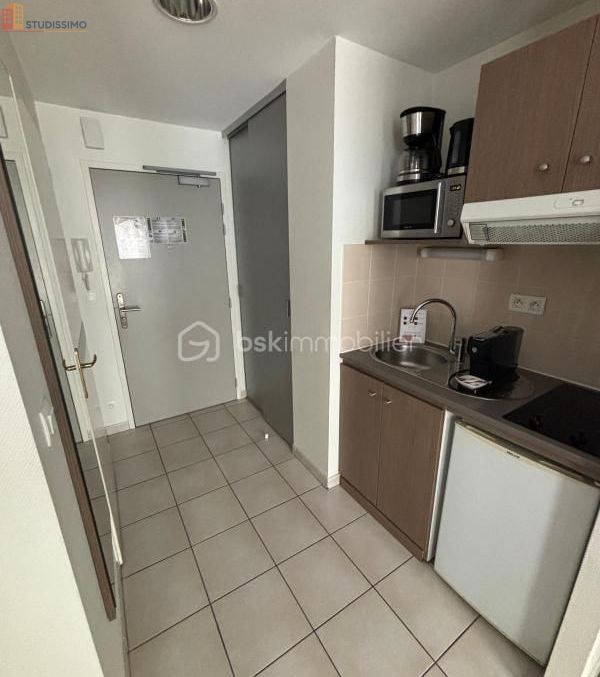 Studio 23m² Mayenne 53100 - Étage 2, DPE C - Photo 2