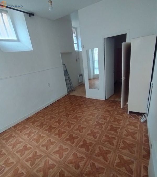 Studio à Laval