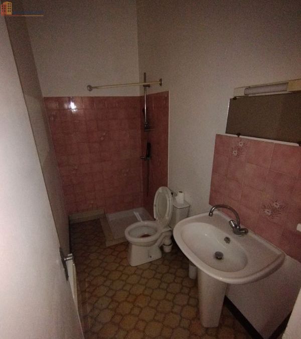 Studio 17m² Laval - À rafraîchir - Photo 1