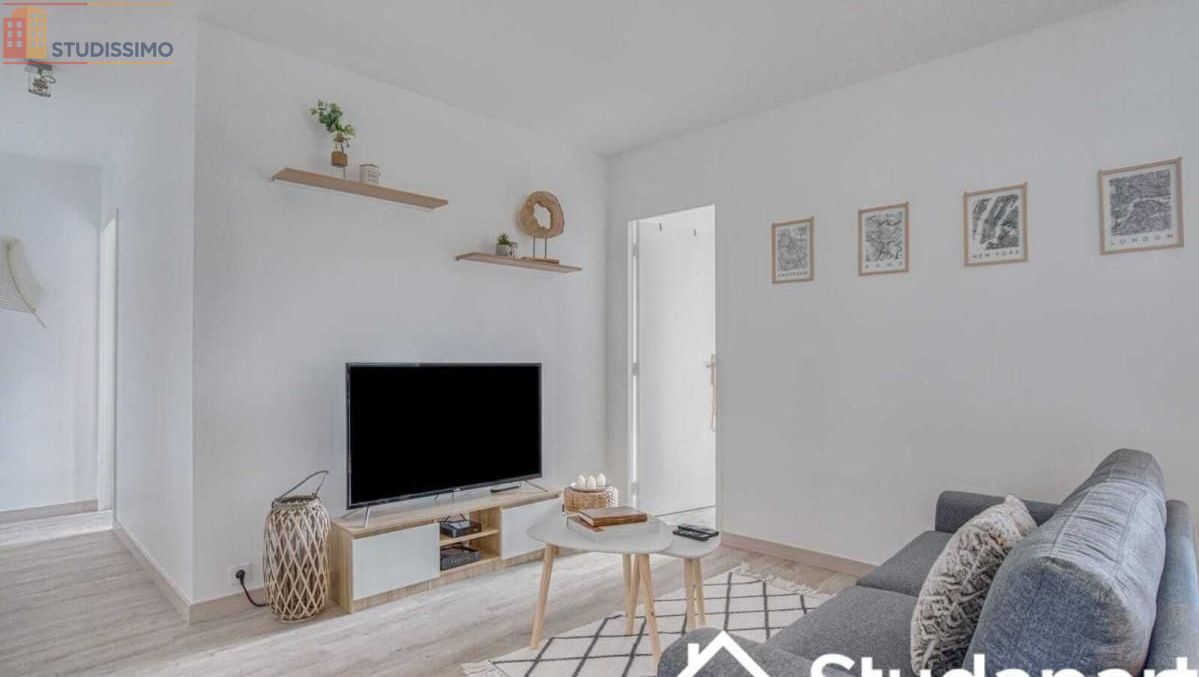 Studio meublé 10m² Champs-sur-Marne - Lumineux, au 5e - Photo 4