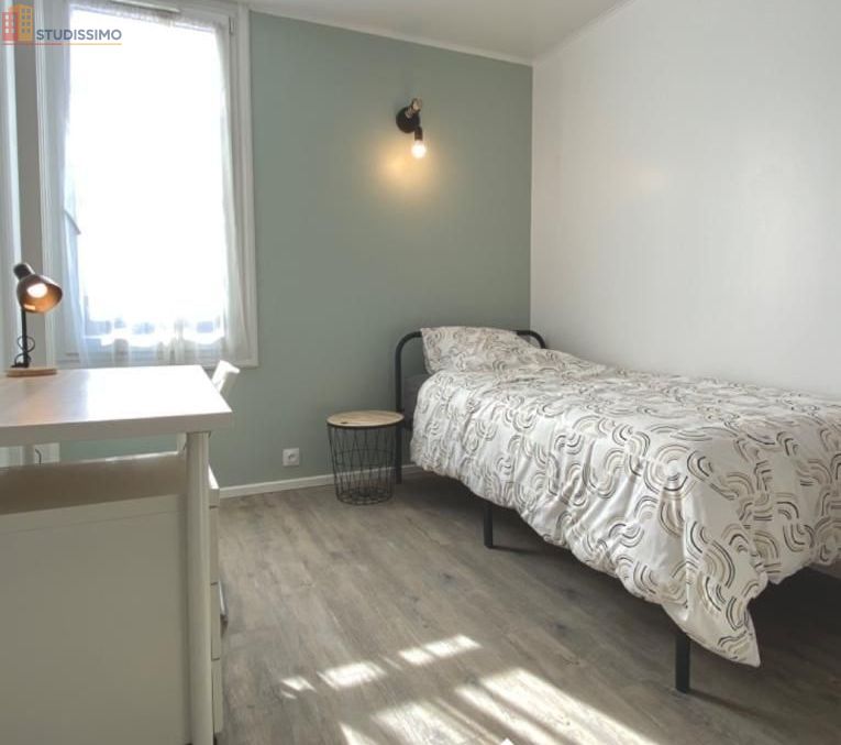 Studio meublé 9m² Champs-sur-Marne - Meublé, 1er étage - Photo 2