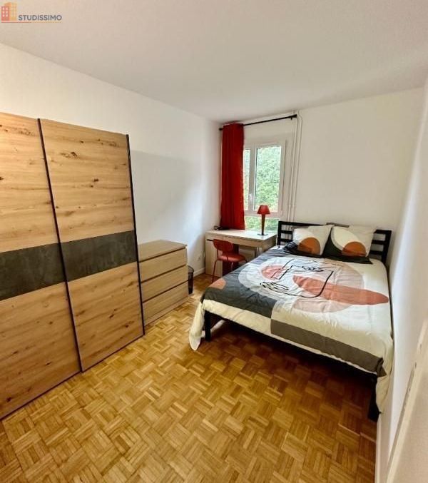 Studio meublé 9m² Champs-sur-Marne - Vue, 6e étage - Photo 1