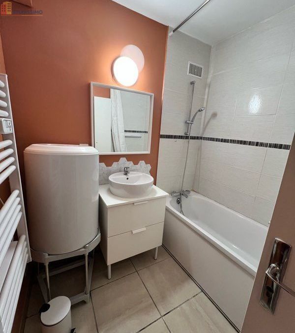 Studio 31m² Torcy - Meublé, lumineux - Photo 0