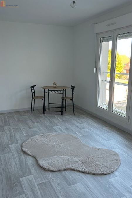 Studio meublé 27m² Pontault-Combault - Rénové, parking - Photo 3