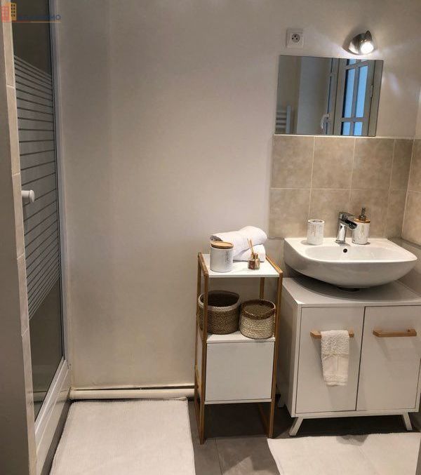 Studio meublé 15m² Moret-Loing-et-Orvanne - Meublé, DPE D - Photo 2