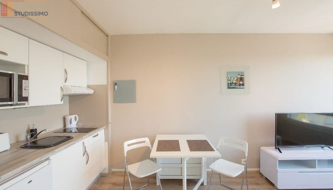 Studio 23m² Nancy 54000 - Meublé, parking - Photo 2