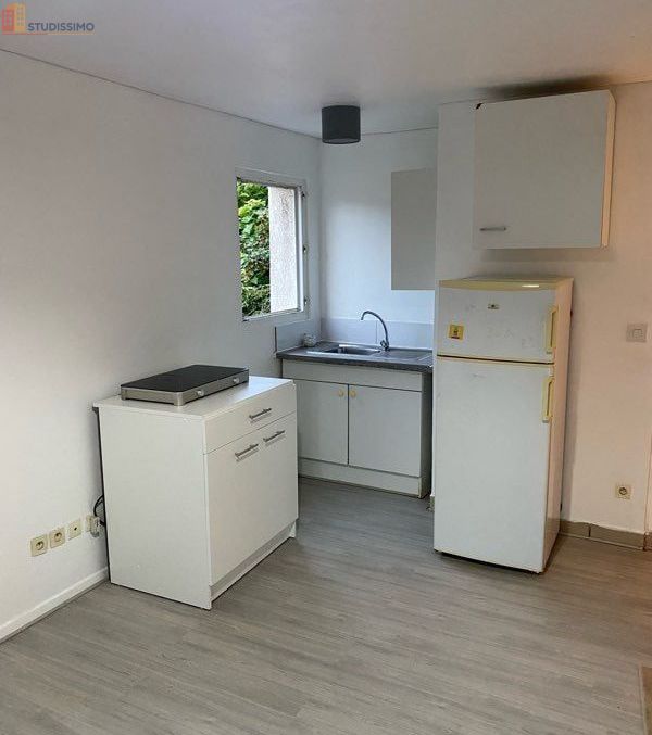 Studio meublé 36m² Fontenay-le-Fleury - Terrasse - Photo 2