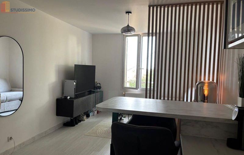 Studio meublé 20m² Saint-Nom-la-Bretèche - Meublé, 1er étage - Photo 2