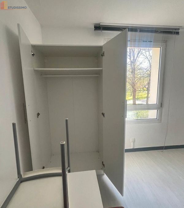 Studio meublé 18m² Guyancourt - Proche gare, meublé - Photo 1