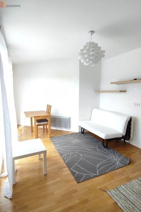 Studio meublé 23m² Les Clayes-sous-Bois - Cave, parking en sous-sol - Photo 5