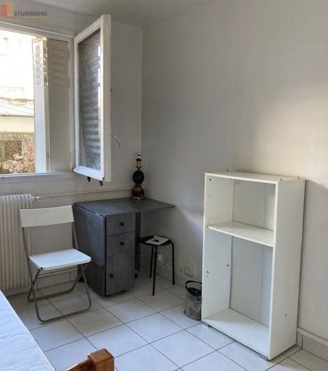 Studio meublé 12m² Versailles - Proche gare, douche et WC - Photo 1