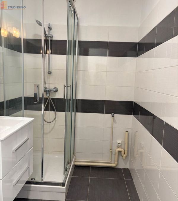 Studio 26m² Saint-Germain-en-Laye - 3e étage, DPE C - Photo 2