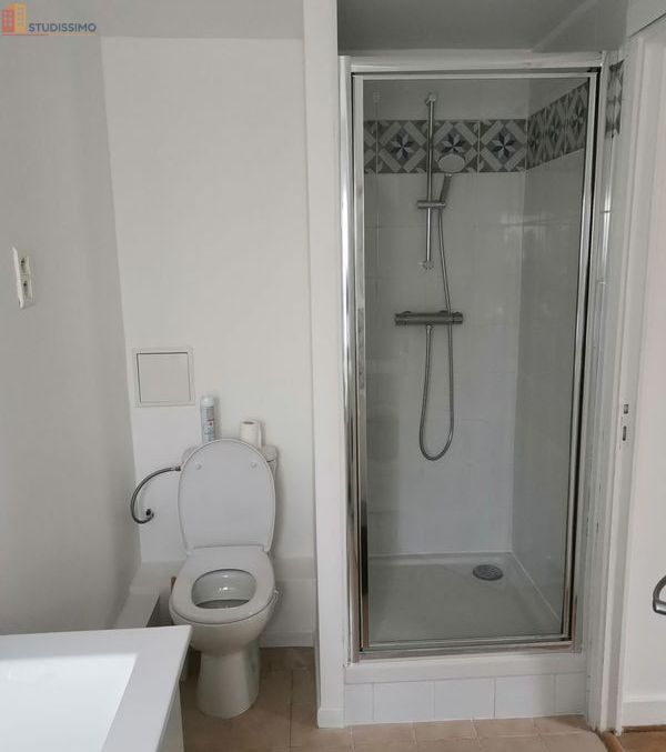 Studio 24m² Mantes-la-Jolie - Meublé, dernier étage - Photo 2