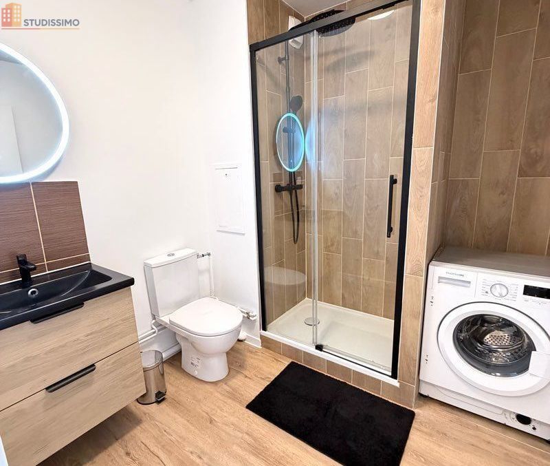 Studio meublé 31m² Montigny-le-Bretonneux - Rénové, balcon - Photo 4