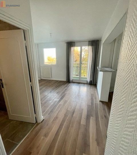 Studio 25m² Saint-Germain-en-Laye - 2e étage, lumineux - Photo 9