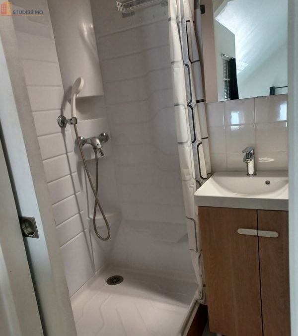 Studio meublé 16m² Triel-sur-Seine - Parking sécurisé, calme - Photo 1