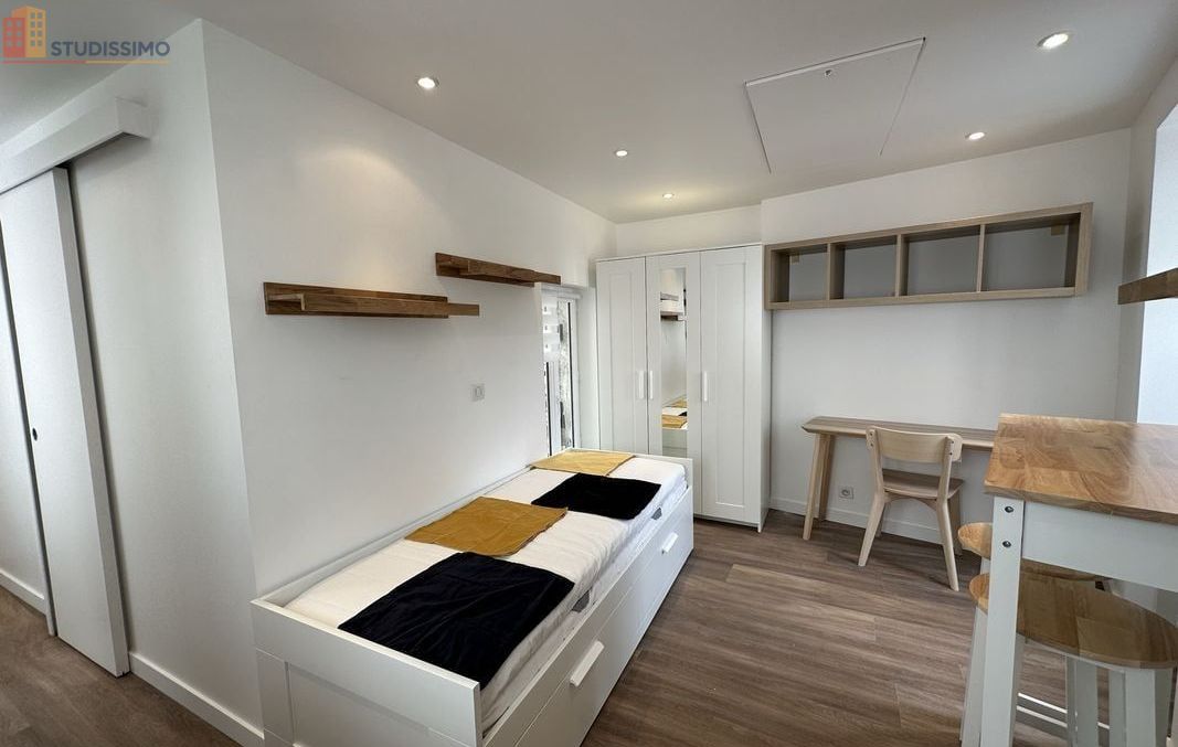 Studio meublé 16m² Saint-Germain-en-Laye - Meublé, 1er étage - Photo 10