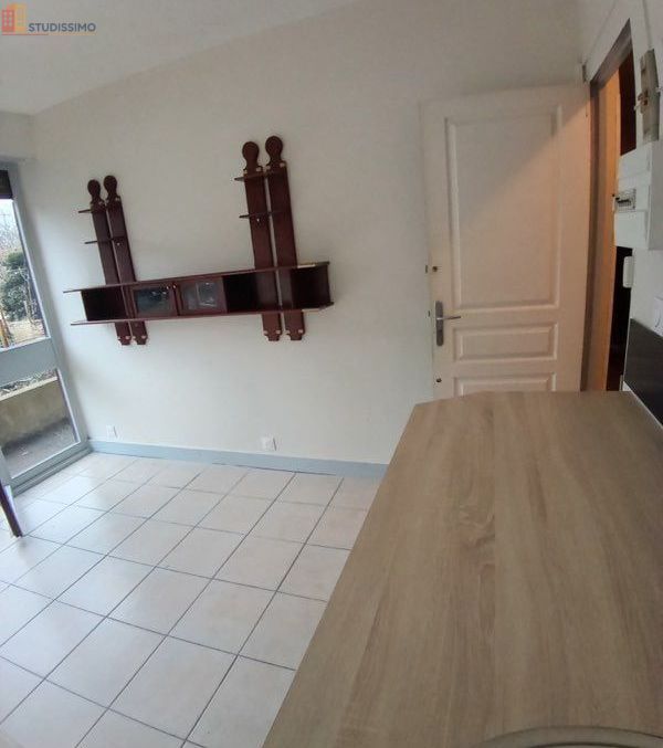 Studio 11m² La Celle-Saint-Cloud - DPE D - Photo 1