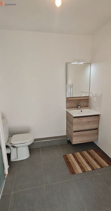 Studio meublé 29m² Plaisir - Balcon, parking - Photo 1