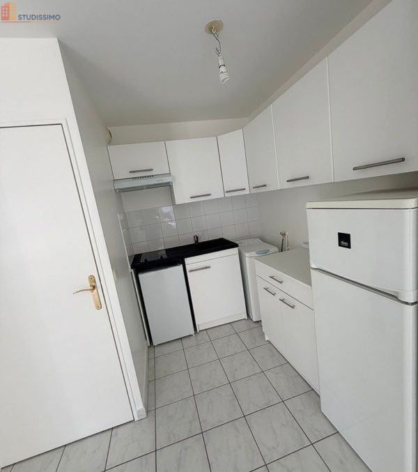 Studio 30m² Guyancourt - Meublé, DPE C - Photo 1