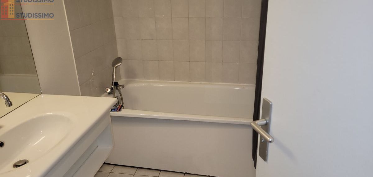 Studio 25m² Montigny-le-Bretonneux - 1er étage - Photo 1