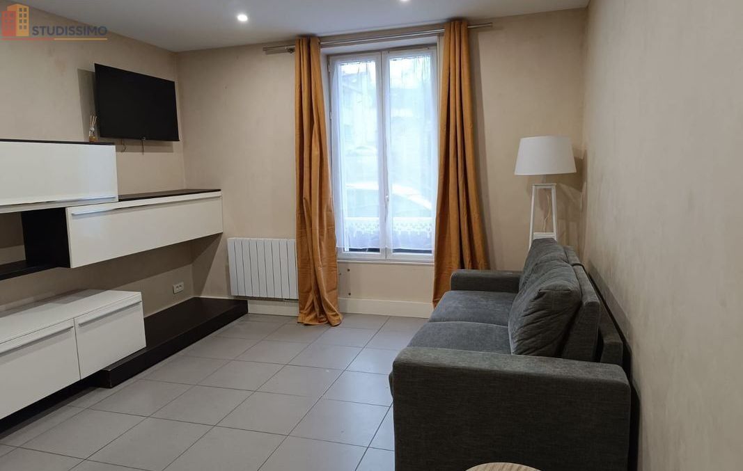 Studio meublé 28m² Mantes-la-Jolie centre - Proche collégiale - Photo 2
