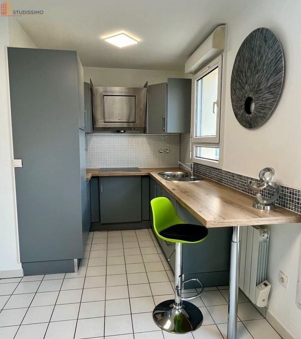 Studio meublé 25m² Fontenay-le-Fleury - Terrasse 6m², lumineux - Photo 12