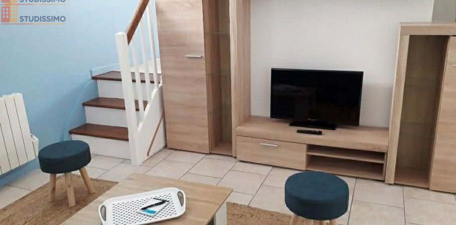 Studio meublé 25m² Parthenay - Indépendant, cour - Photo 2
