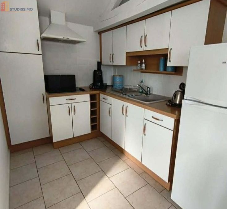 Studio meublé 25m² Parthenay - Indépendant, cour - Photo 1