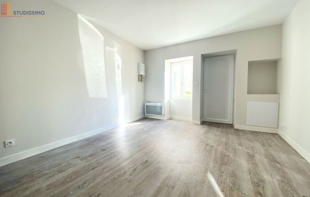 Studio 18m² Niort - Copro DPE C - Photo 7