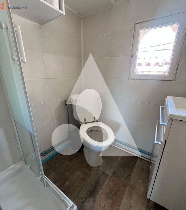 Studio meublé 17m² Niort - Meublé, 2e étage - Photo 2