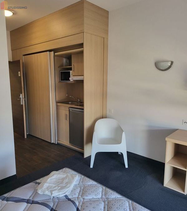 Studio meublé 21m² Niort - Neuf, charges comprises - Photo 3